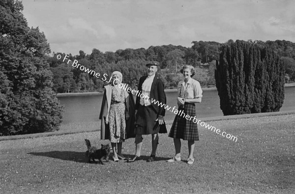 GLASLOUGH HOUSE  LEAVING FOR BOAT MRS BARNABY  SIR SHANE LESLIE  AND BARBARA VINCENT JONES